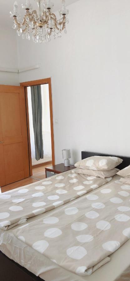 W&B Elegant Apartment Near The Zsinagogak Budapesta Exterior foto