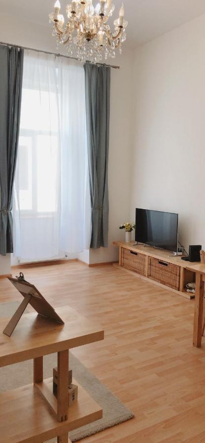 W&B Elegant Apartment Near The Zsinagogak Budapesta Exterior foto